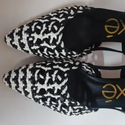D-2408-03 - WHITE/BLACK